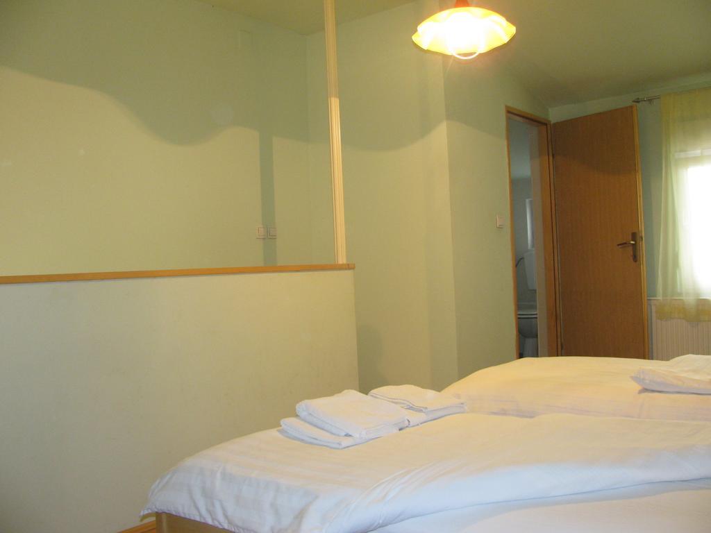 Apartments & Rooms Korzo Slavonski Brod Camera foto