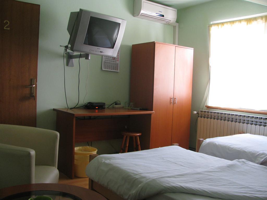 Apartments & Rooms Korzo Slavonski Brod Esterno foto