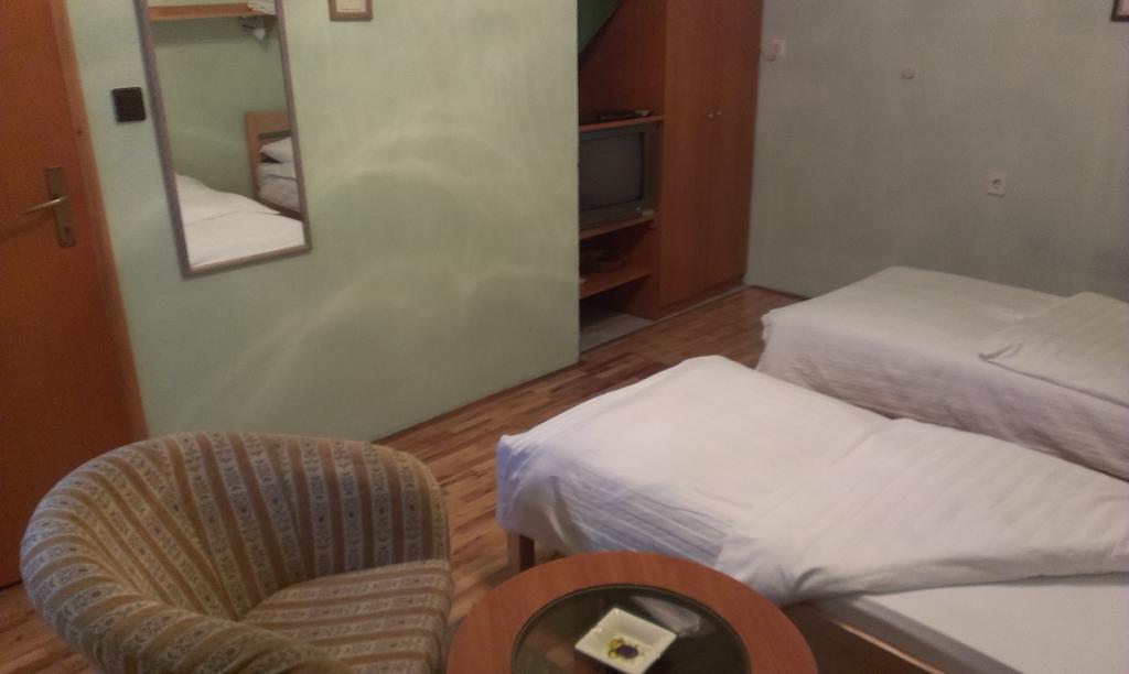 Apartments & Rooms Korzo Slavonski Brod Esterno foto